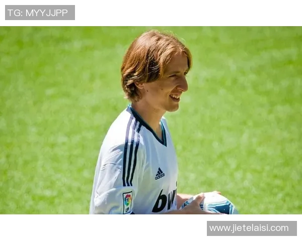 皇马足球明星Valv的传奇之路与辉煌成就解析