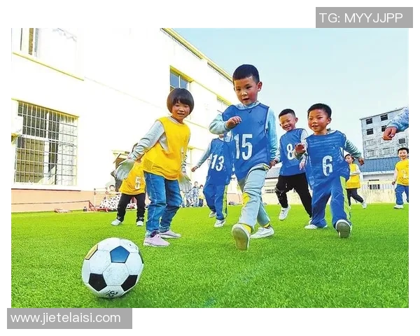 儿童足球明星钻石贴画创意手工DIY活动让孩子们乐享足球乐趣