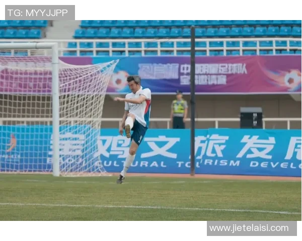 足球明星青睐的足球袜品牌大揭秘助你提升球场表现与舒适度 足球明星青睐的足球袜品牌大揭秘助你提升球场表现与舒适度